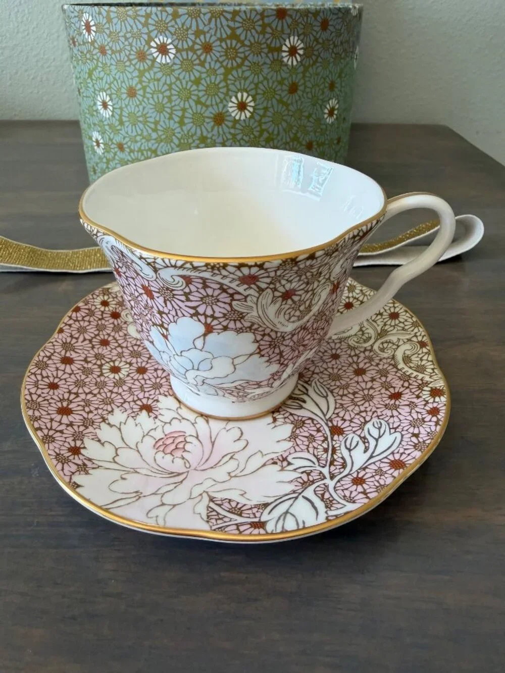 Wedgwood Daisy Tea Story Cup & Saucer Set With Keepsake Box Rare Find